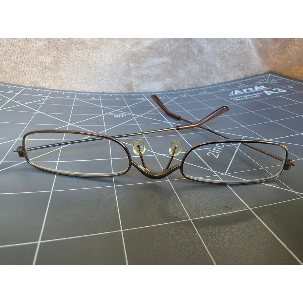 Vintage Slim Metal Frame Reading Glasses with Orange Mottled Hard Clip Case